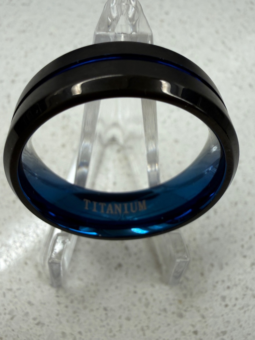 Men’s Black & Blue Titanium Ring Size 11 - Picture 3 of 5